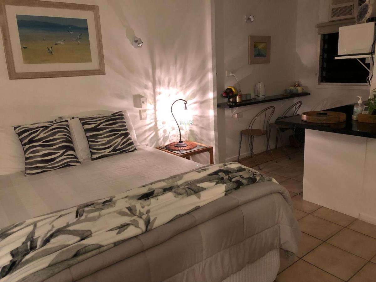Hotel Mira à Nelly Bay Extérieur photo